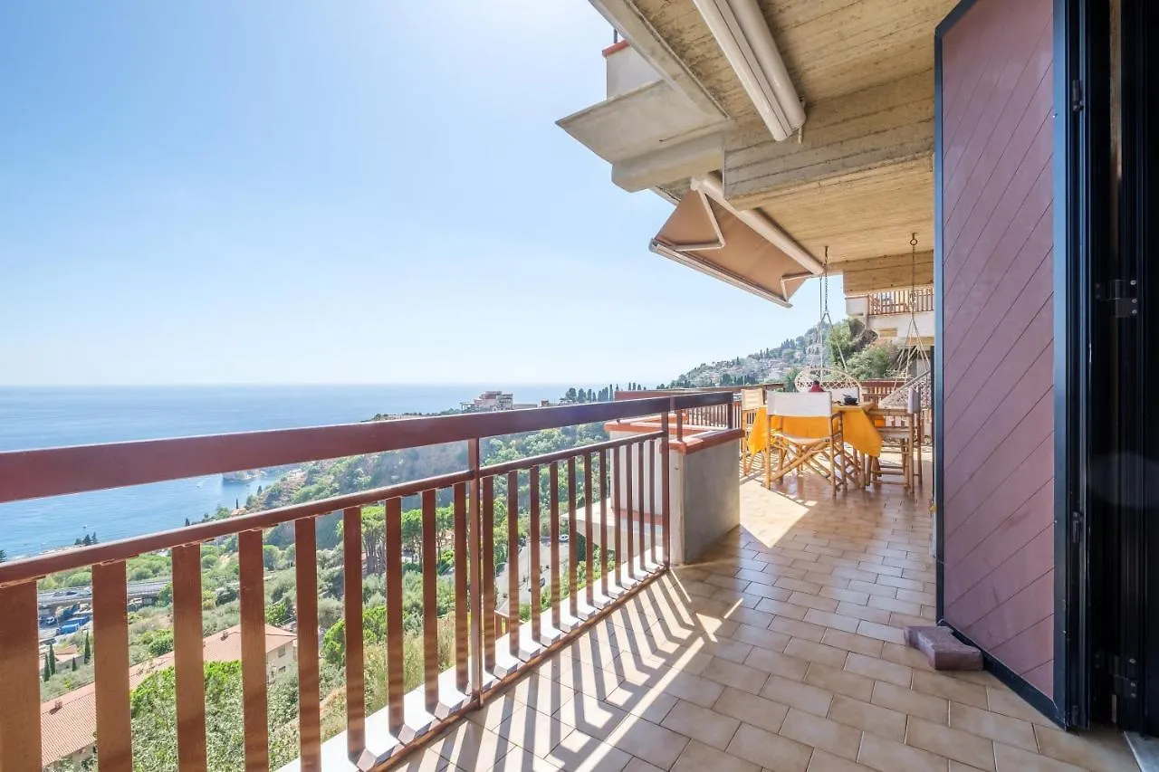 Il Mare Tra Le Dita Taormina 0*,  Italy